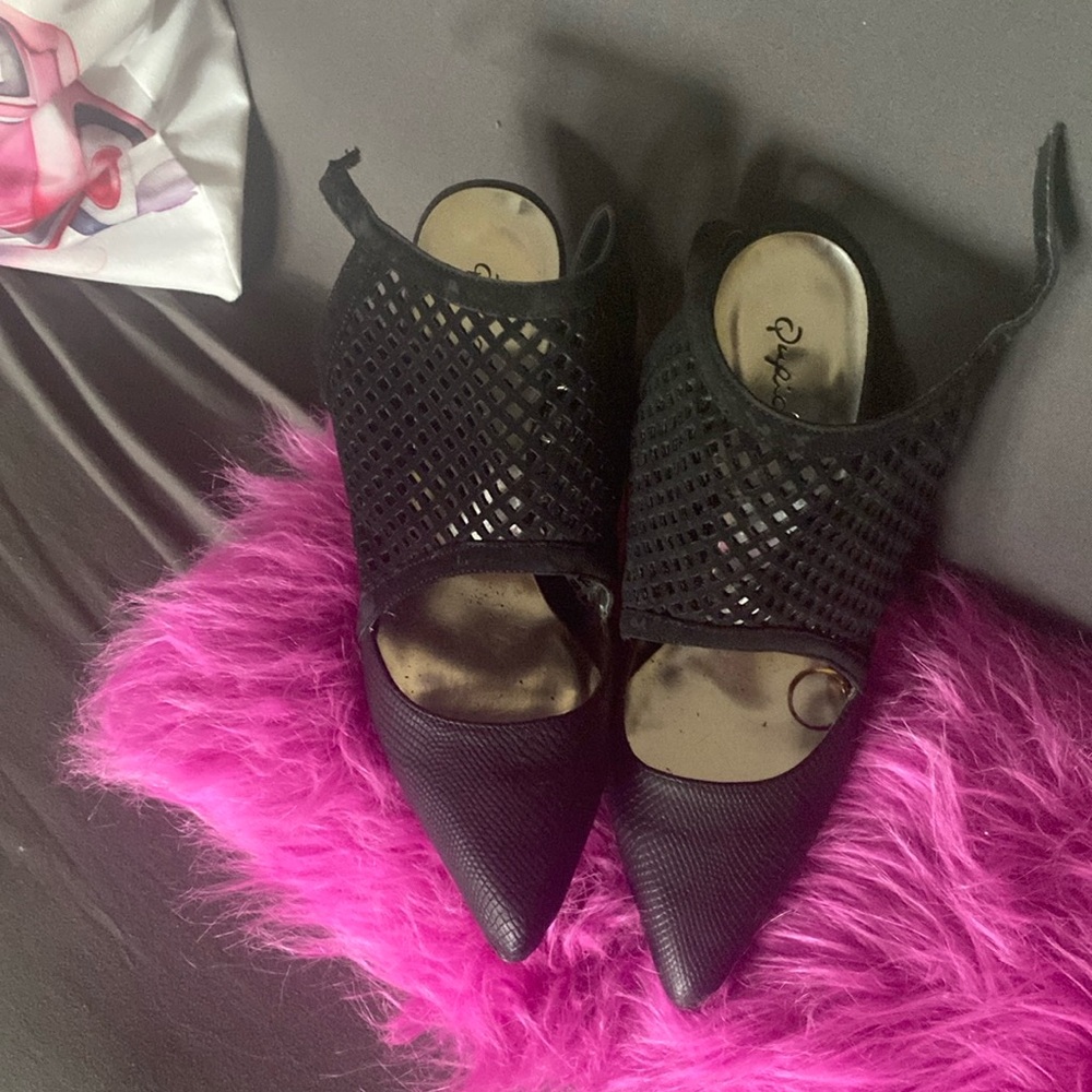 Classy pointed toe Heels - Picture 2 of 7